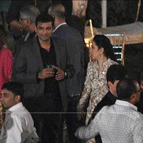 karishma kapoor attend birthday party with her boyfriend