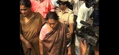 Sasikala neighbour 'Cyanide' Mallika shifted to Hindalga prison in Belagavi
