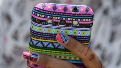 What should take your smartphone United States?