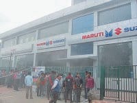 Showroom fire, scorching the personnel, many vehicles burnt, Kurukshetra