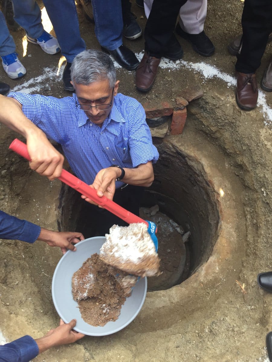 67 कर्मचारियों के वेतन भुगतान पर रोक