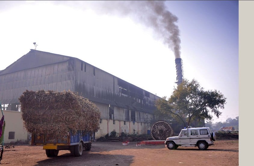 Sekupur paralyzed for 36 hours in sugar cane crushing