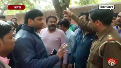 RUCKUS OUTSEIDE SCHHOL IN AGRA 