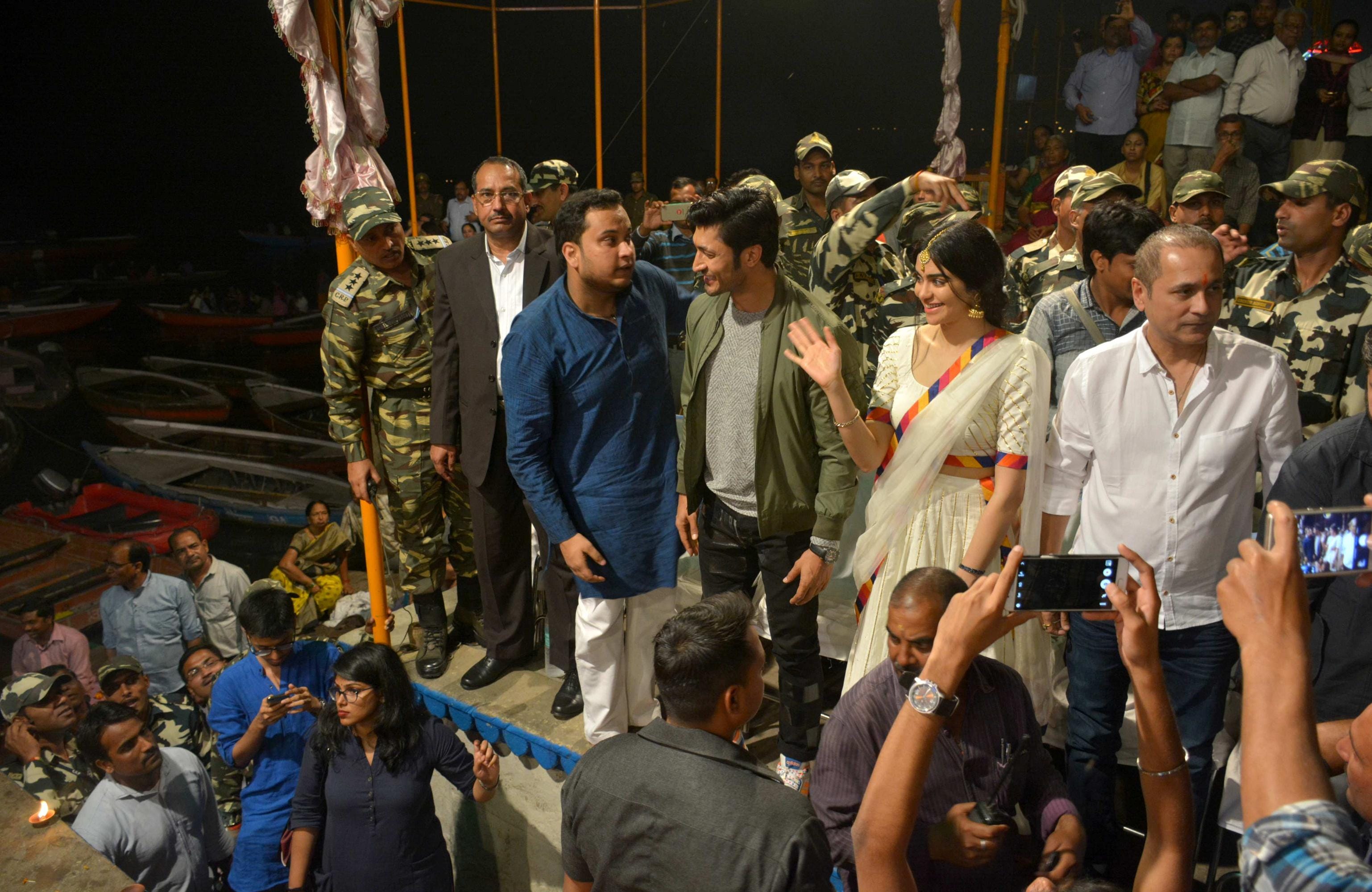 action film commando-2 star cast reach varanasi for promotion