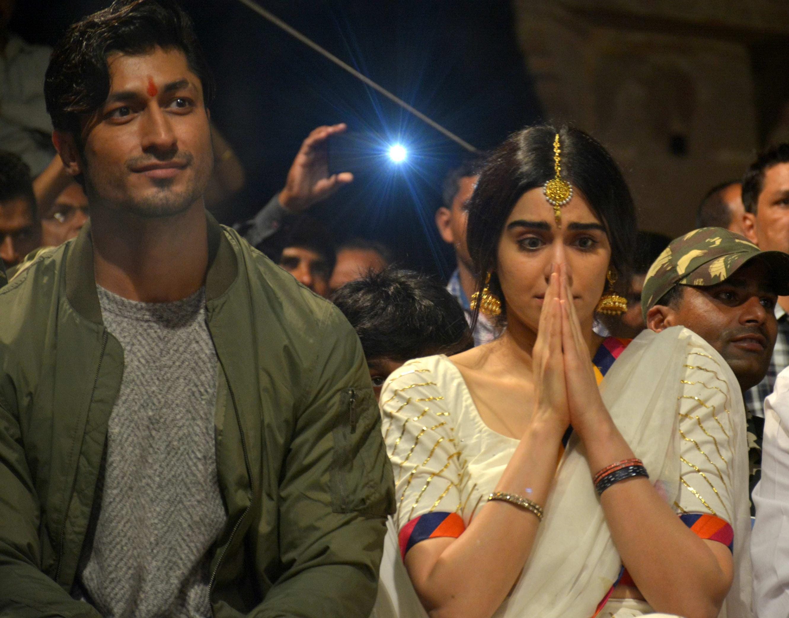 action film commando-2 star cast reach varanasi for promotion