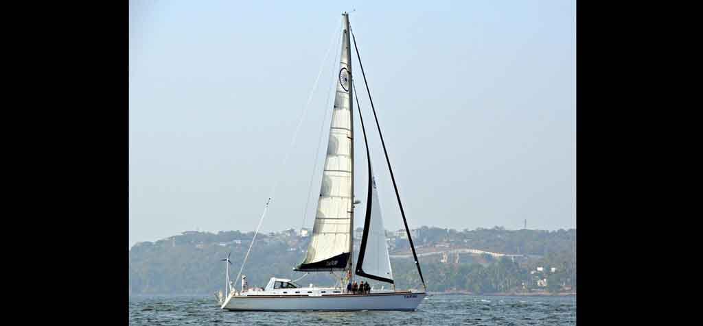 Indian Navy vacancy for BE and Btech pass, know how and where to apply