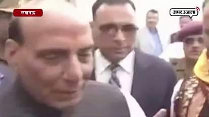 RAJNATH SINGH CASTES HIS VOTE IN LUCKNOW 