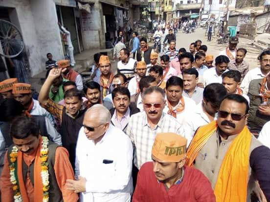 pm modi older brother som modi arrived varanasi