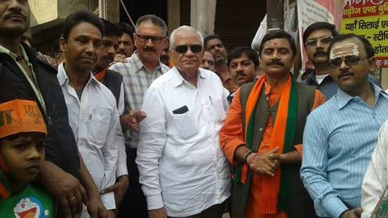pm modi older brother som modi arrived varanasi