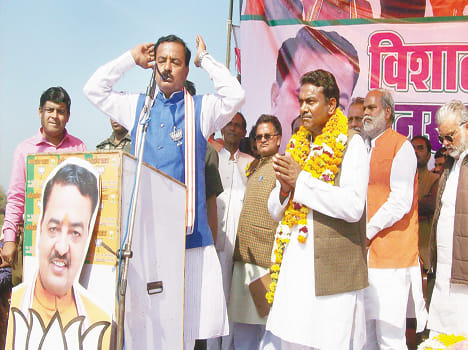 Both SP and BSP looted UP-Keshav