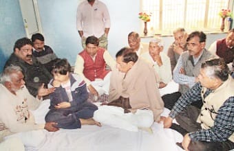 vyaaparion ki suraksha par gambhir nahin police