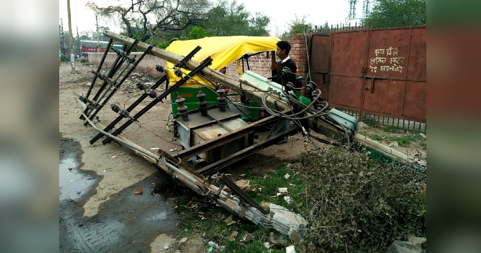 transformer fell on auto Including poles , Panchkula news