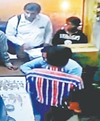 Learn, Nine-year-old child to the stolen mobile, see is photos