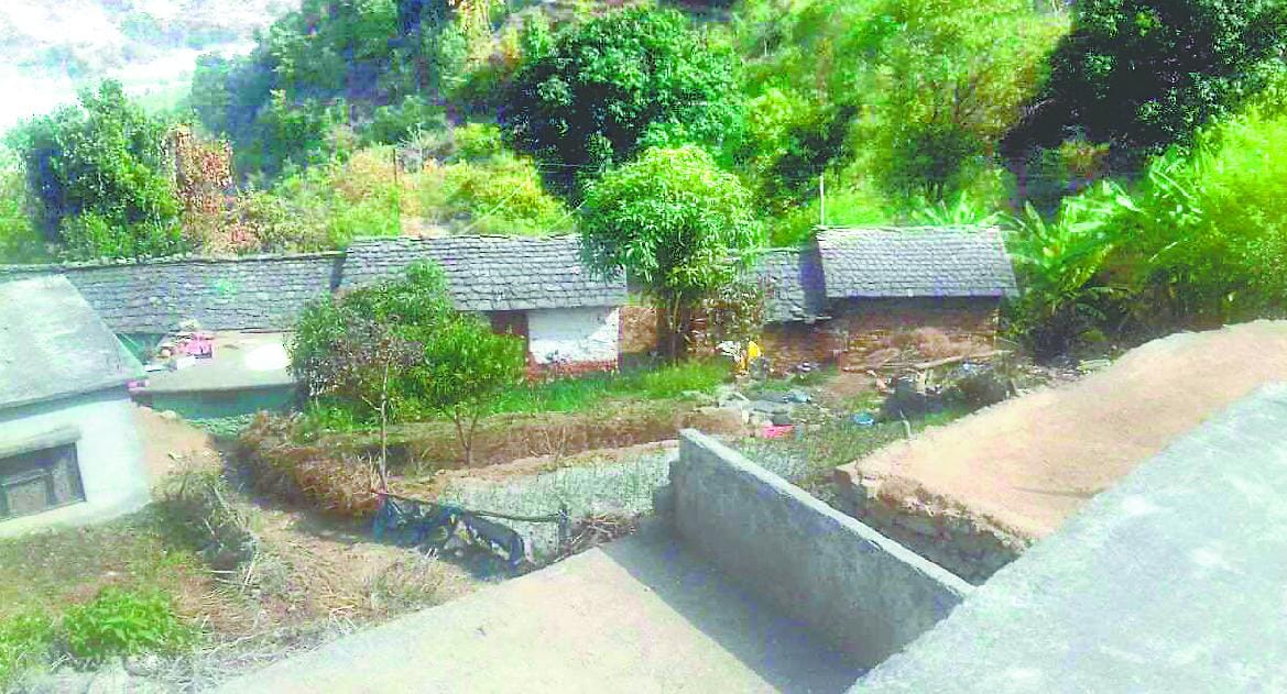 Made toilet and found the village Gramsri award