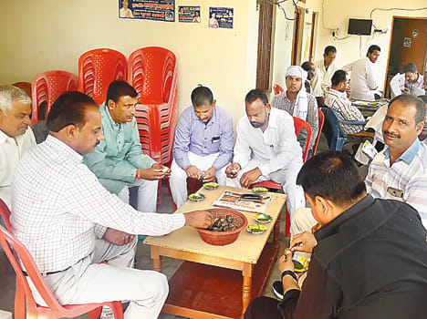 political discussion with tea