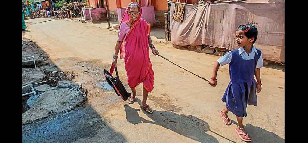  A school in Thane provides education to grandmothers, oldest student aged 90