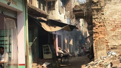 Abu Salem's house condition