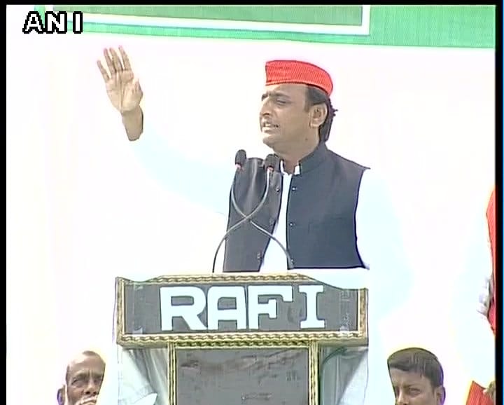 Modi Ganges oath that there is power: Akhilesh