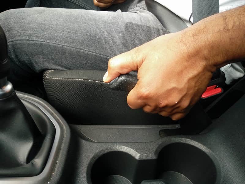 5 Mistakes of the manual car driving