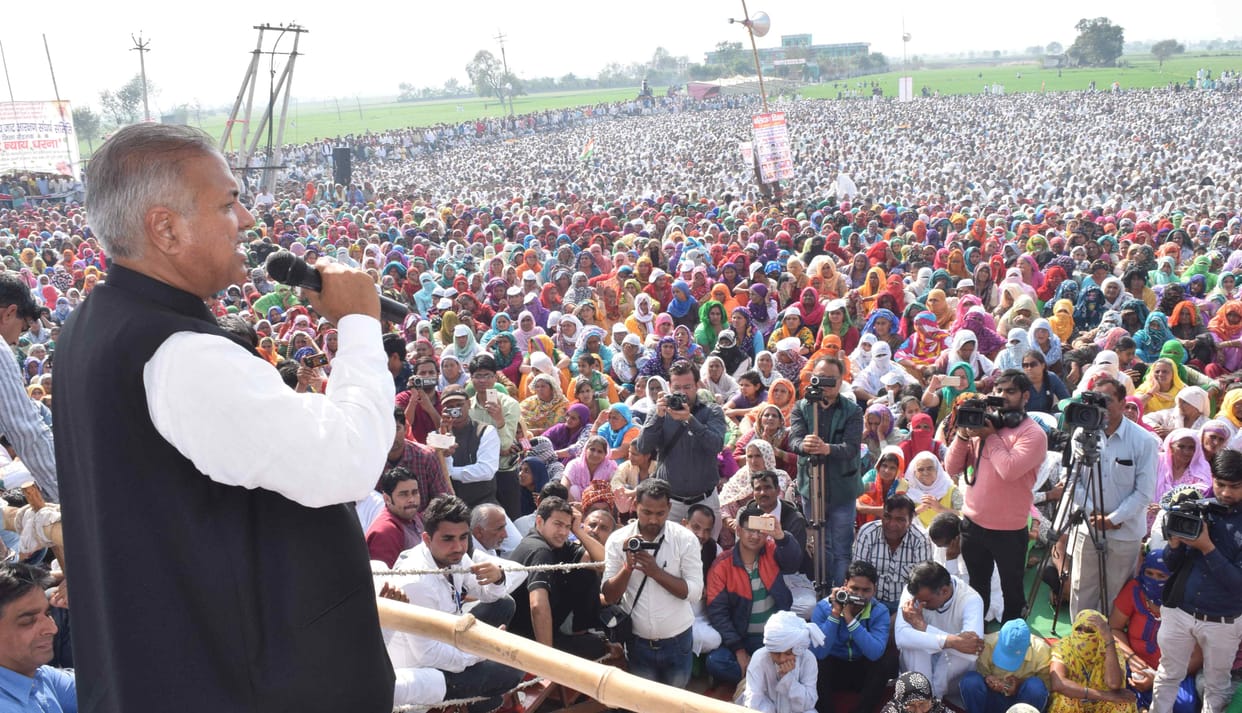 reservation andolon, delhi kooh, balidan divas, one day milk supply ban, demands to all party leader