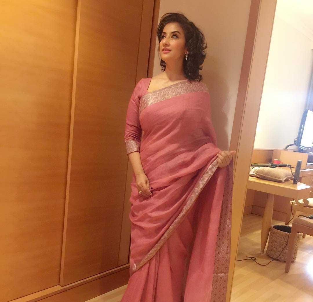 Manisha Koirala to adopt a daughter by this year end