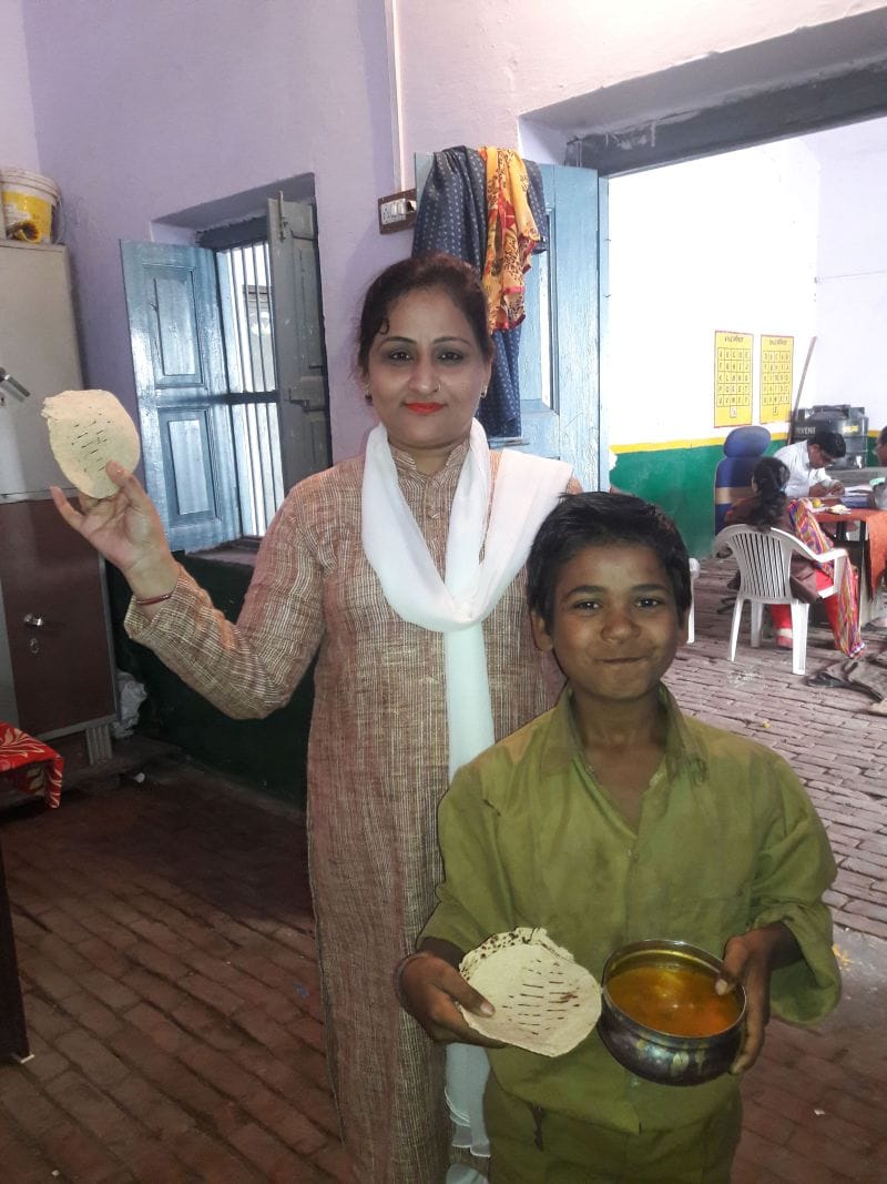 MDM kids dry and raw bread