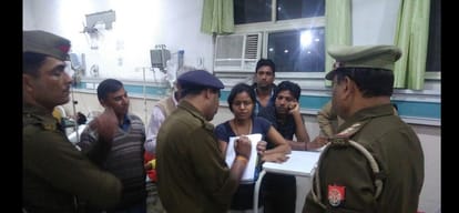 female teacher fall from auto after someone tried to abduct her in bareilly