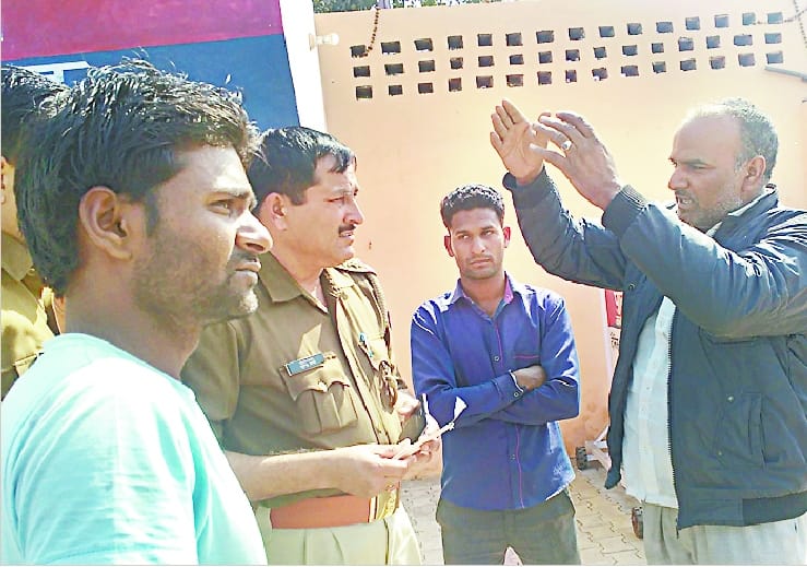 Rs 5.50 lakh looted from businessman