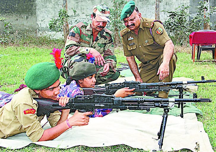 968 cadets of the B Certificate Examination