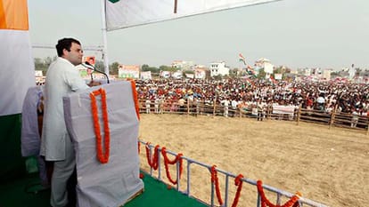 akhilesh yadav road show in varanasi is on 4 march