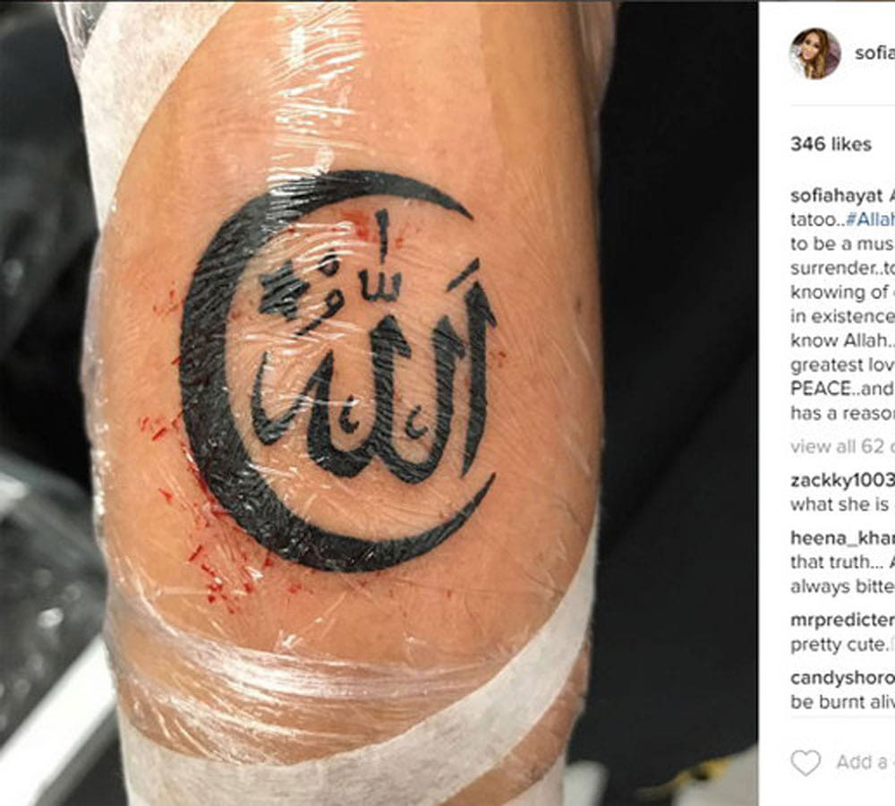 sofiya hayat swastik tatoo on feet