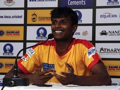 IPL Auction: porter's son Natarajan sold for 3 million