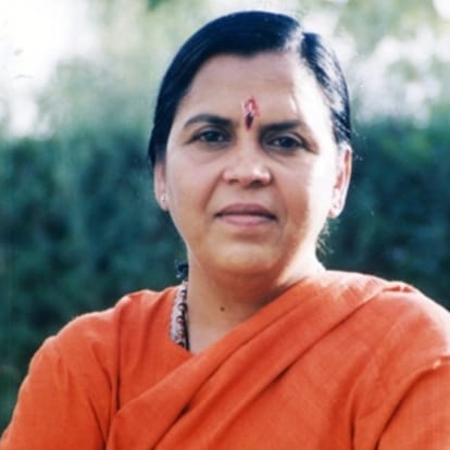 dimple should decide the punishment against gaytri prajapati, says uma bharti