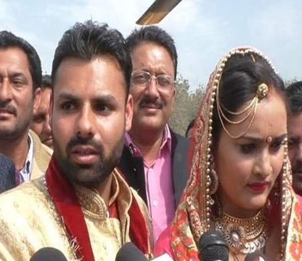 unique marriage, farmer son brought his bride vaya helicopter at karnal of haryana
