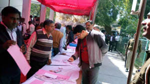 Votrji help police red slip