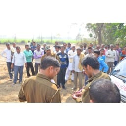 police ne chita se shav uthaya