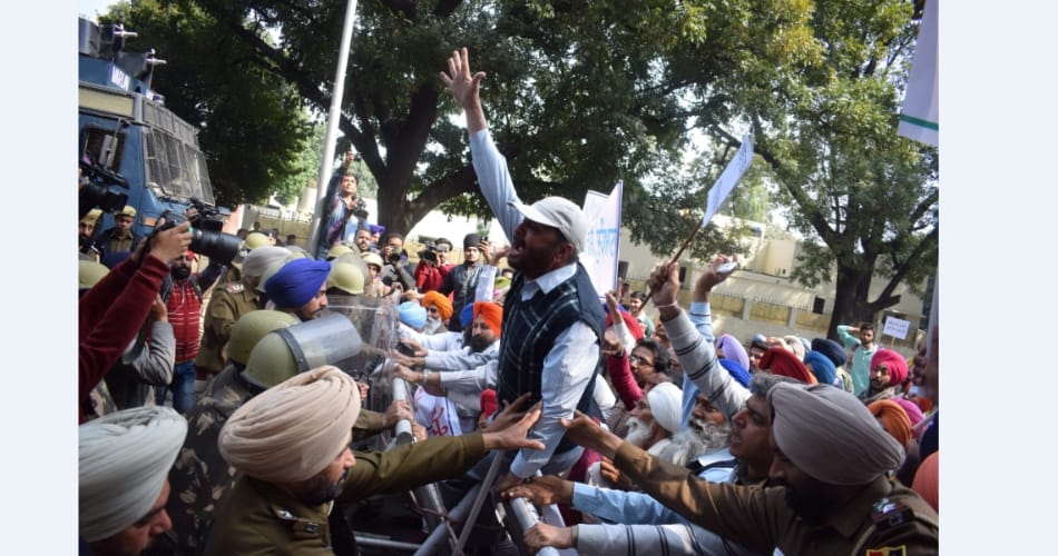 Chandigarh Punjabi front, protest in chandigarh
