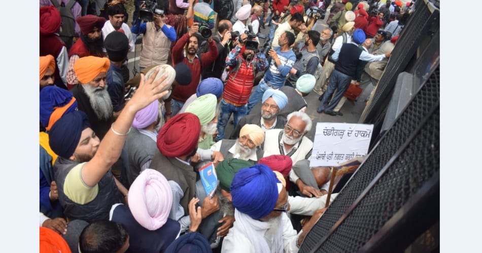 Chandigarh Punjabi front, protest in chandigarh