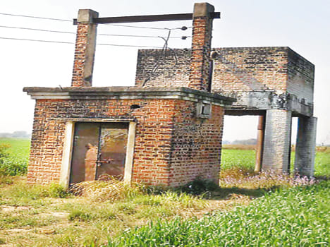 Tubewell stalled 15 years, farmers