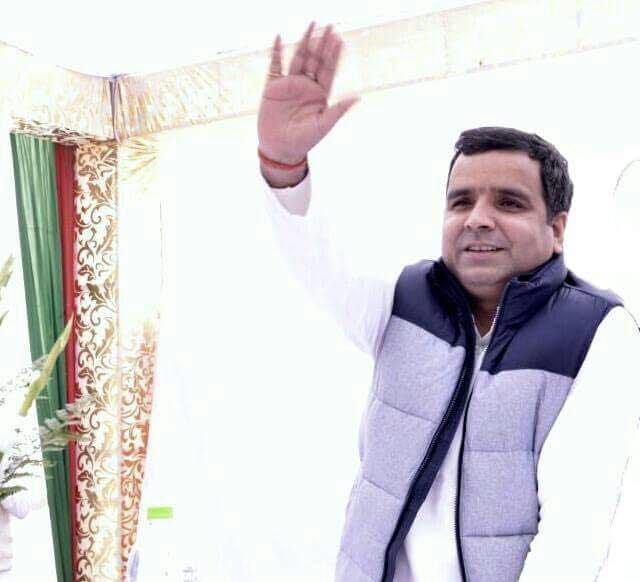 mp dahrmendra yadav road show in varanasi will be on 25 february