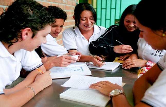 How many teaching posts vacant in the IITs