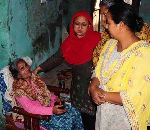 husband killed wife with cricket bat and son injured critically at patiala of punjab