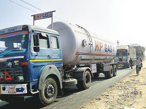 The truck crushed the student death