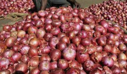 Onion farmers get another train to transport bumper crop