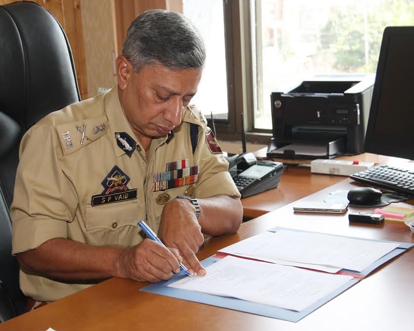 jammu kashmir DGP appeal kashmiri youth for not going on encounter sites