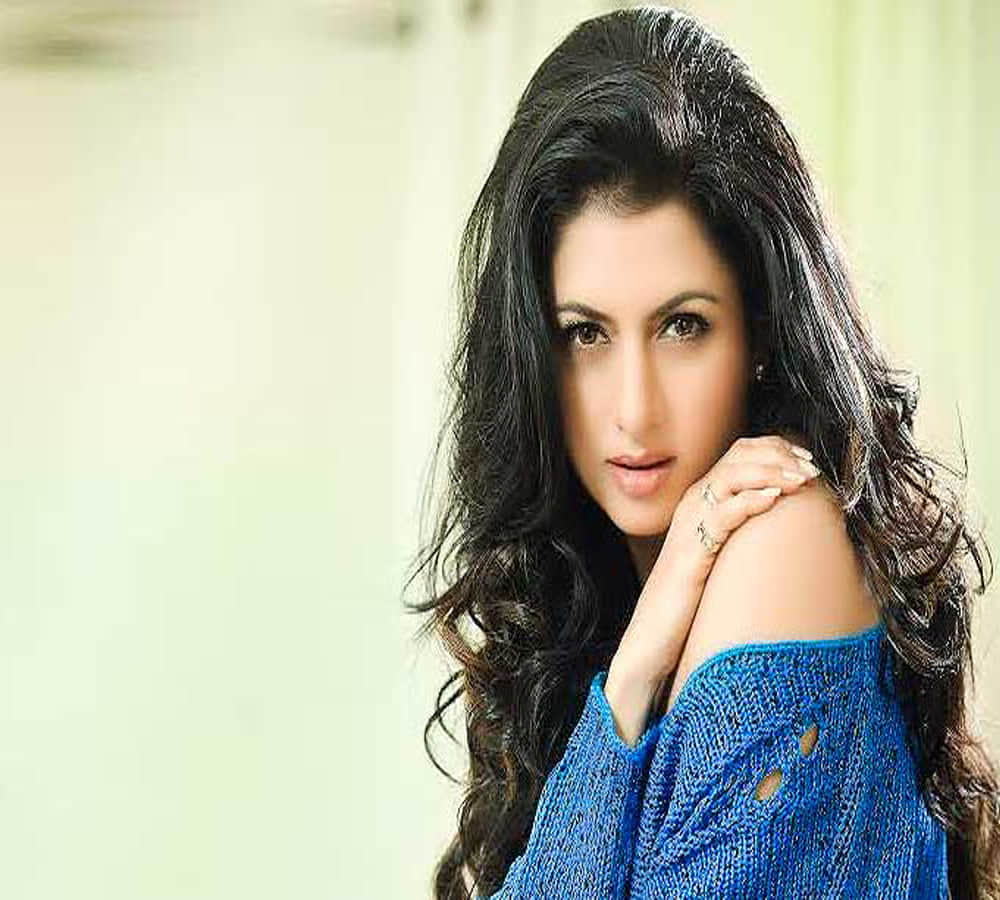 B'day Spl: Unknown things about Bhagyashree