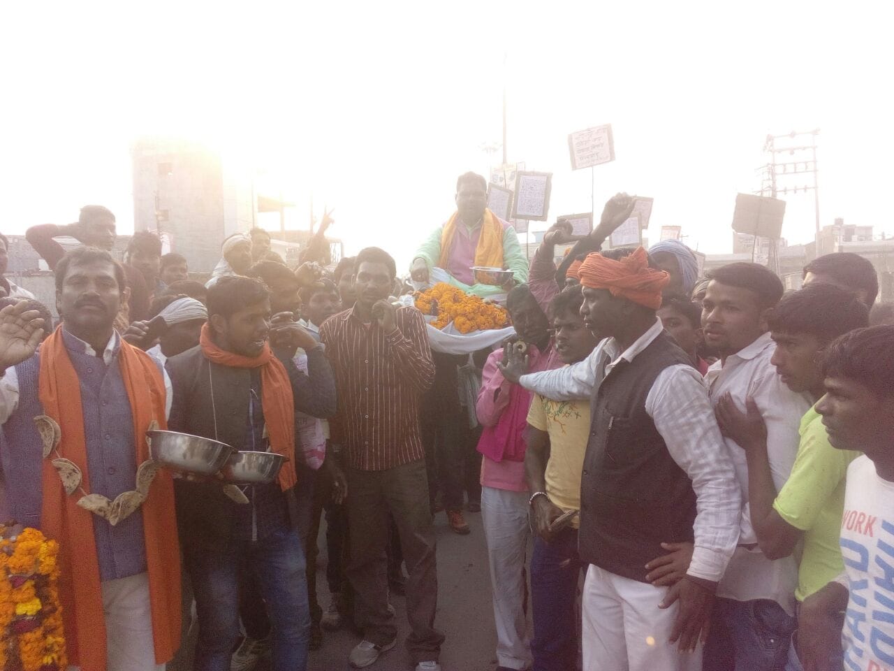 gopapl nishad candidate from sagri assembly apply uniq election campaign