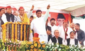 akhilesh yadav railly