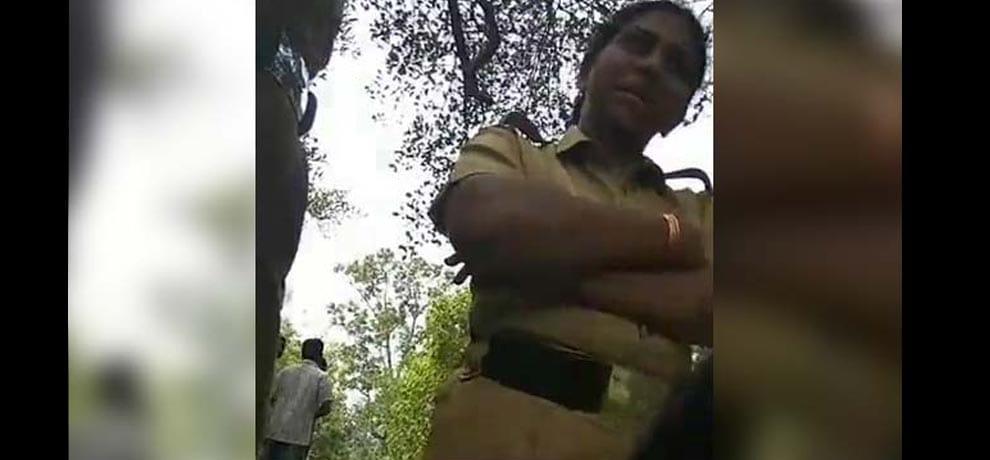 When a couple made absurd questions of police live on Facebook in kerala