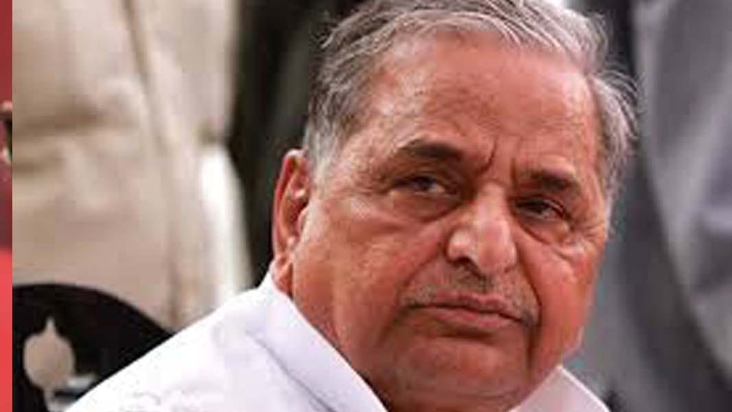 Mulayam said that yogi took the right decision to cancel the holidays 